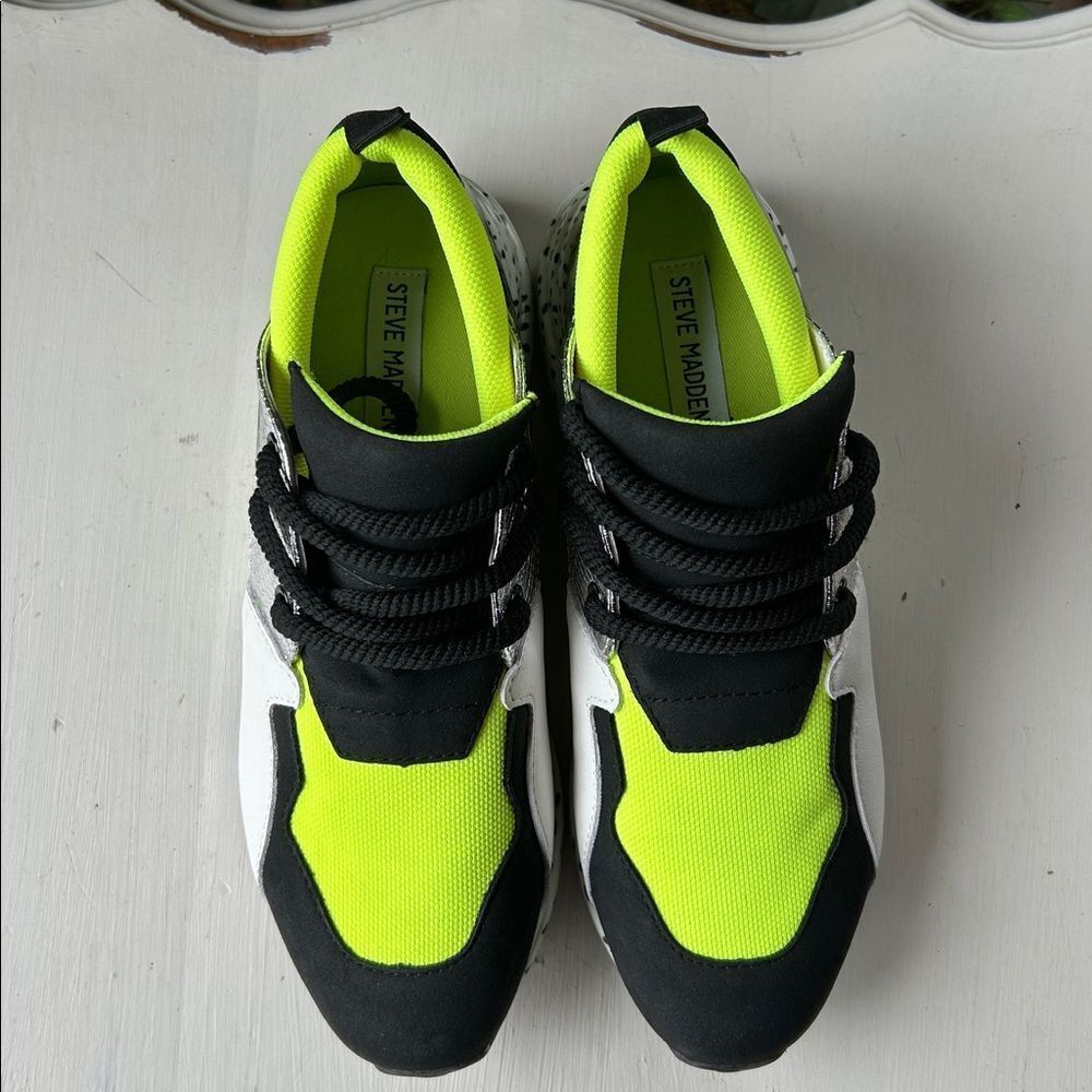 Steve Madden Cliff Wedge Neon Green Animal Print Sneakers Women’s 8.5 New - Picture 5 of 11